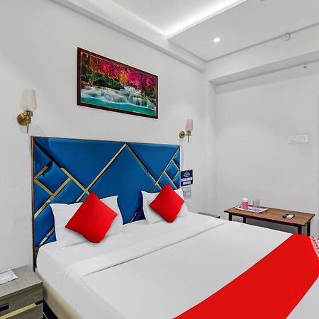 Hotel O Shree Palace Utran Ngoại thất bức ảnh