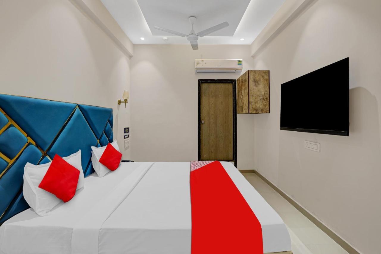 Hotel O Shree Palace Utran Ngoại thất bức ảnh