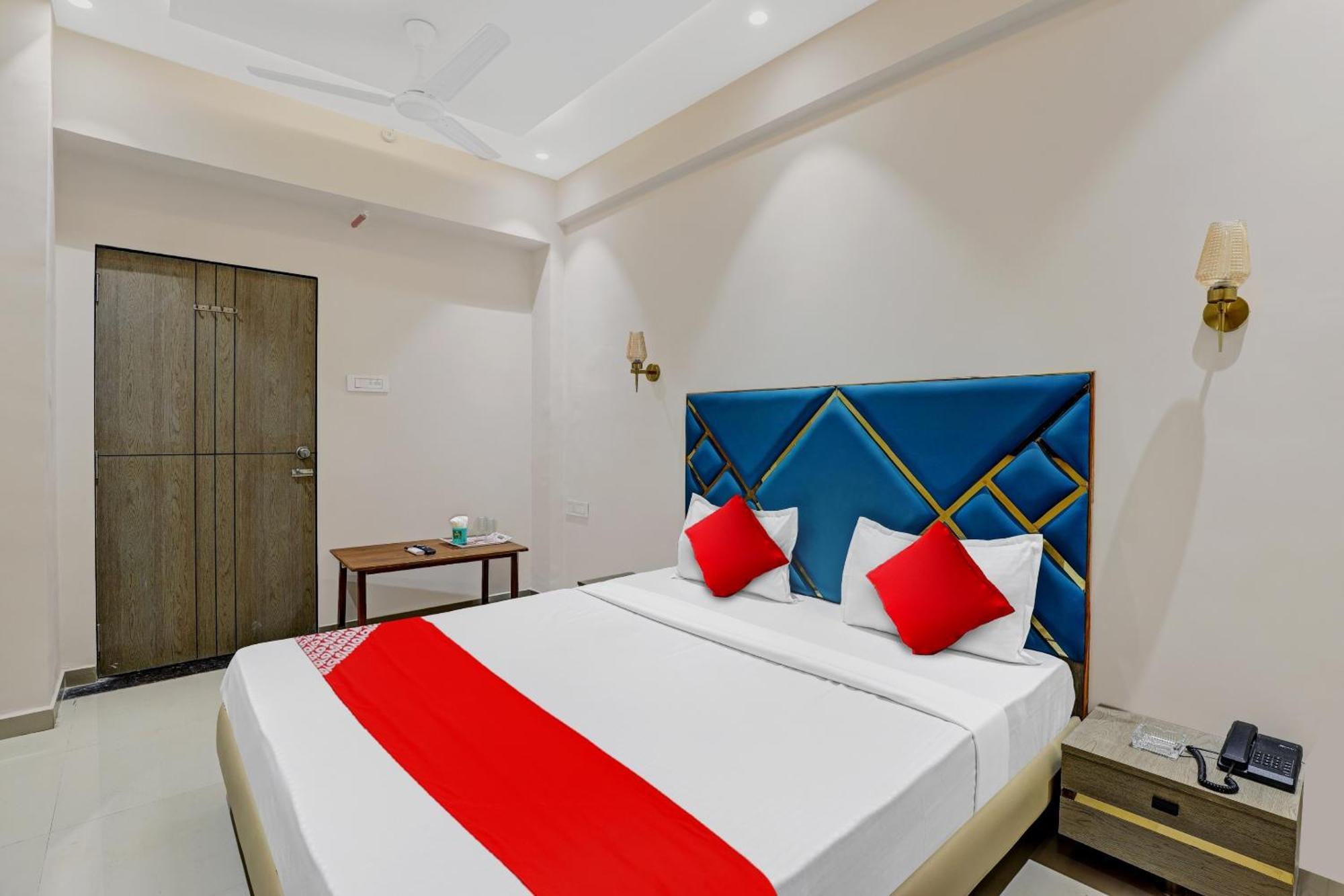 Hotel O Shree Palace Utran Ngoại thất bức ảnh