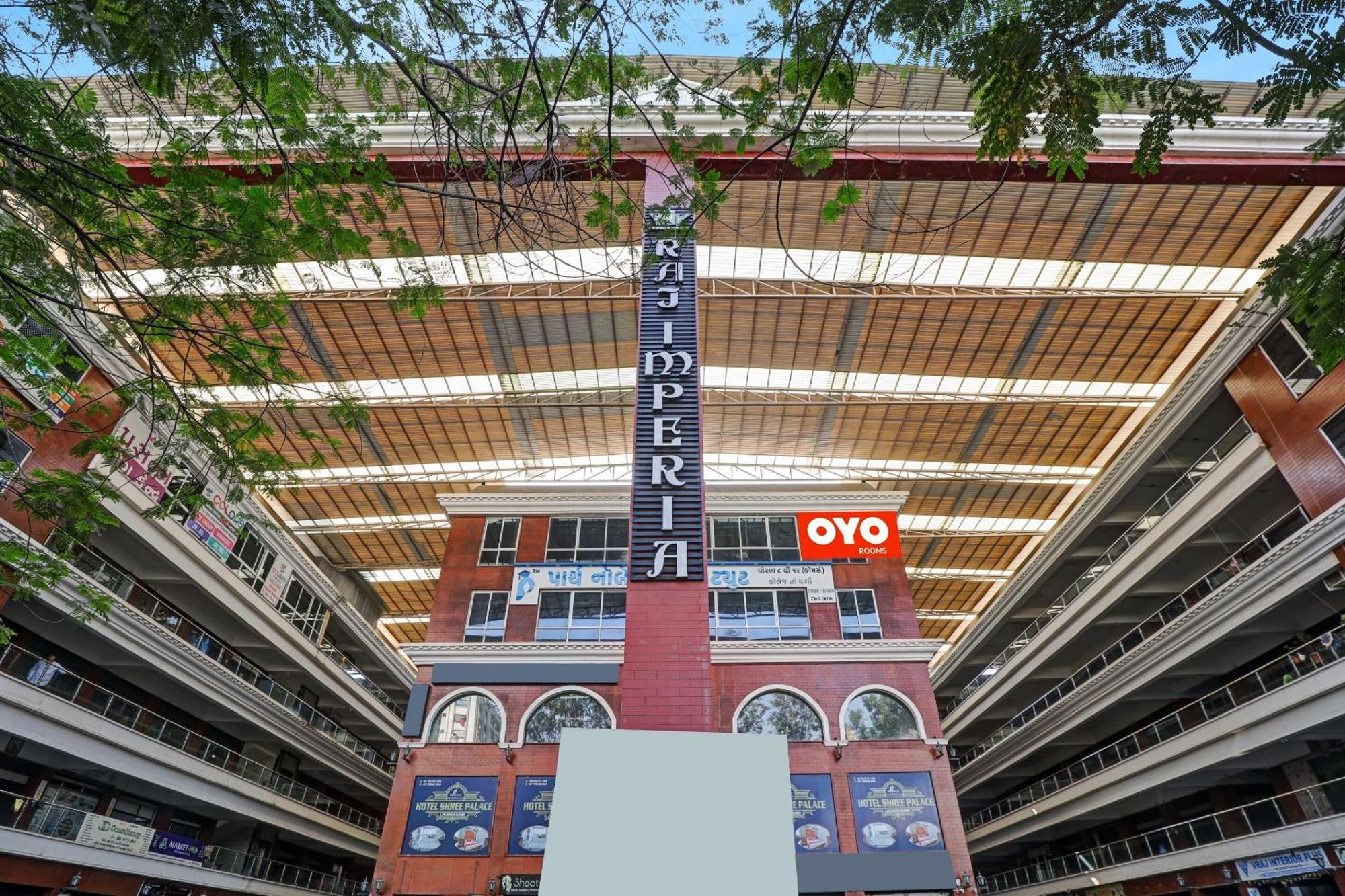 Hotel O Shree Palace Utran Ngoại thất bức ảnh
