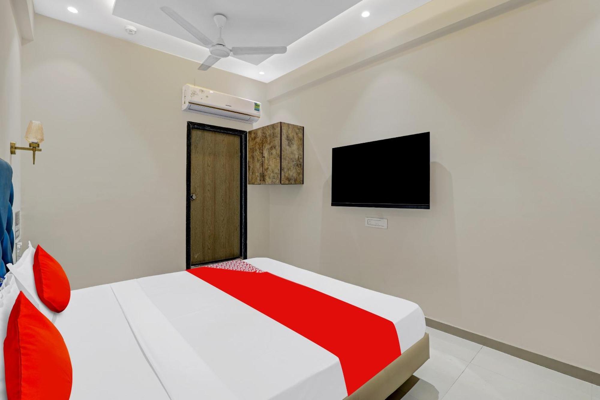 Hotel O Shree Palace Utran Ngoại thất bức ảnh