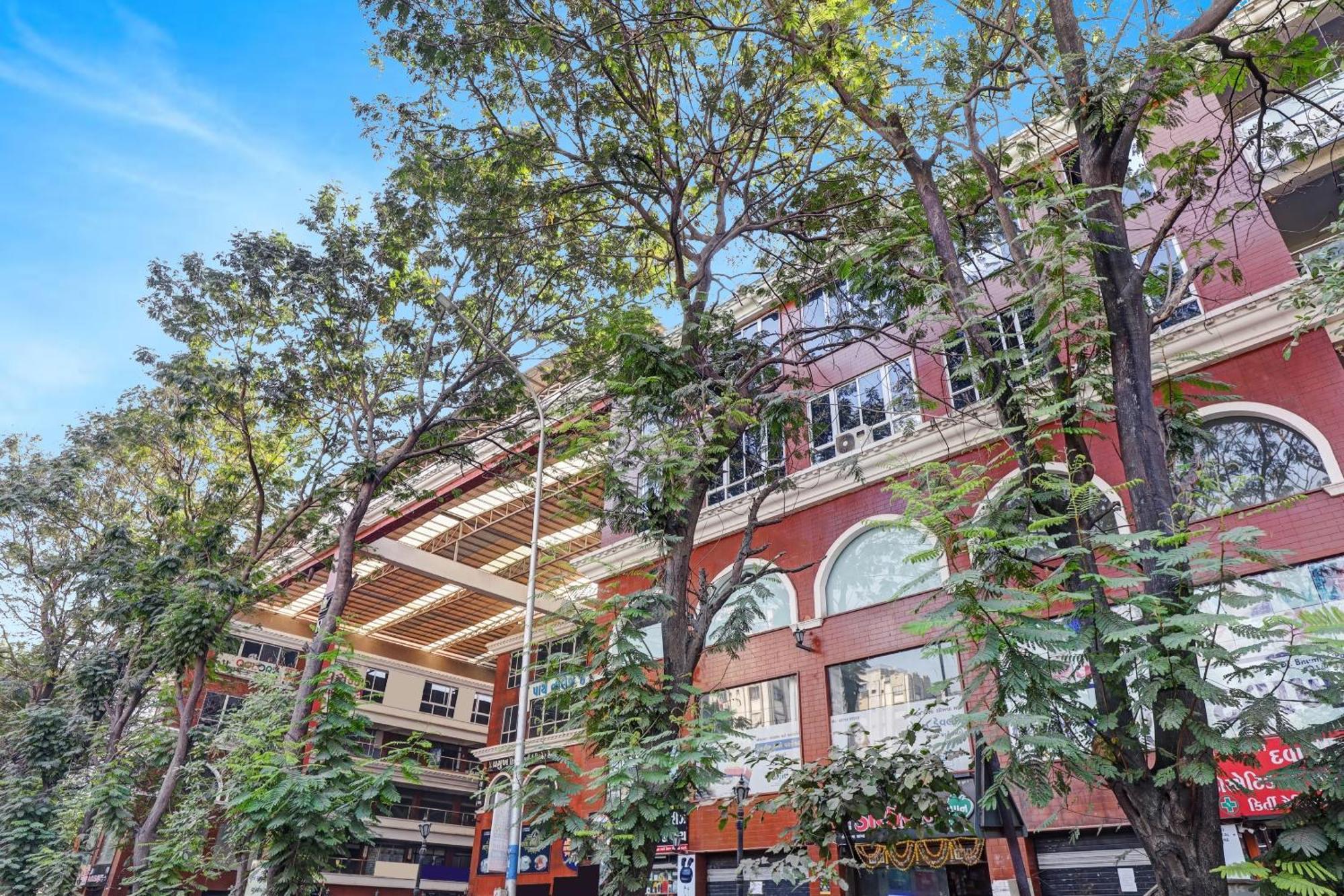 Hotel O Shree Palace Utran Ngoại thất bức ảnh